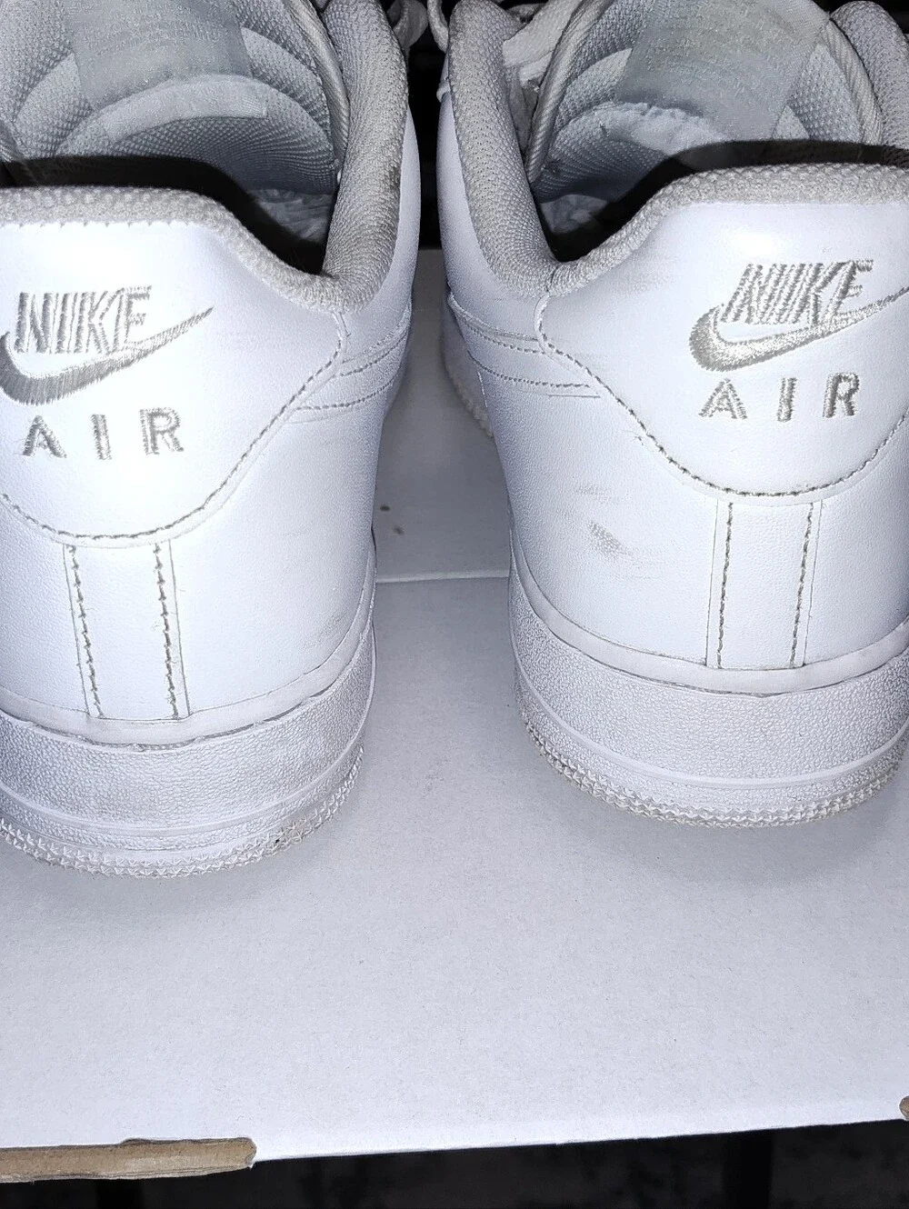 Nike White Men’s Low-Top Sneakers